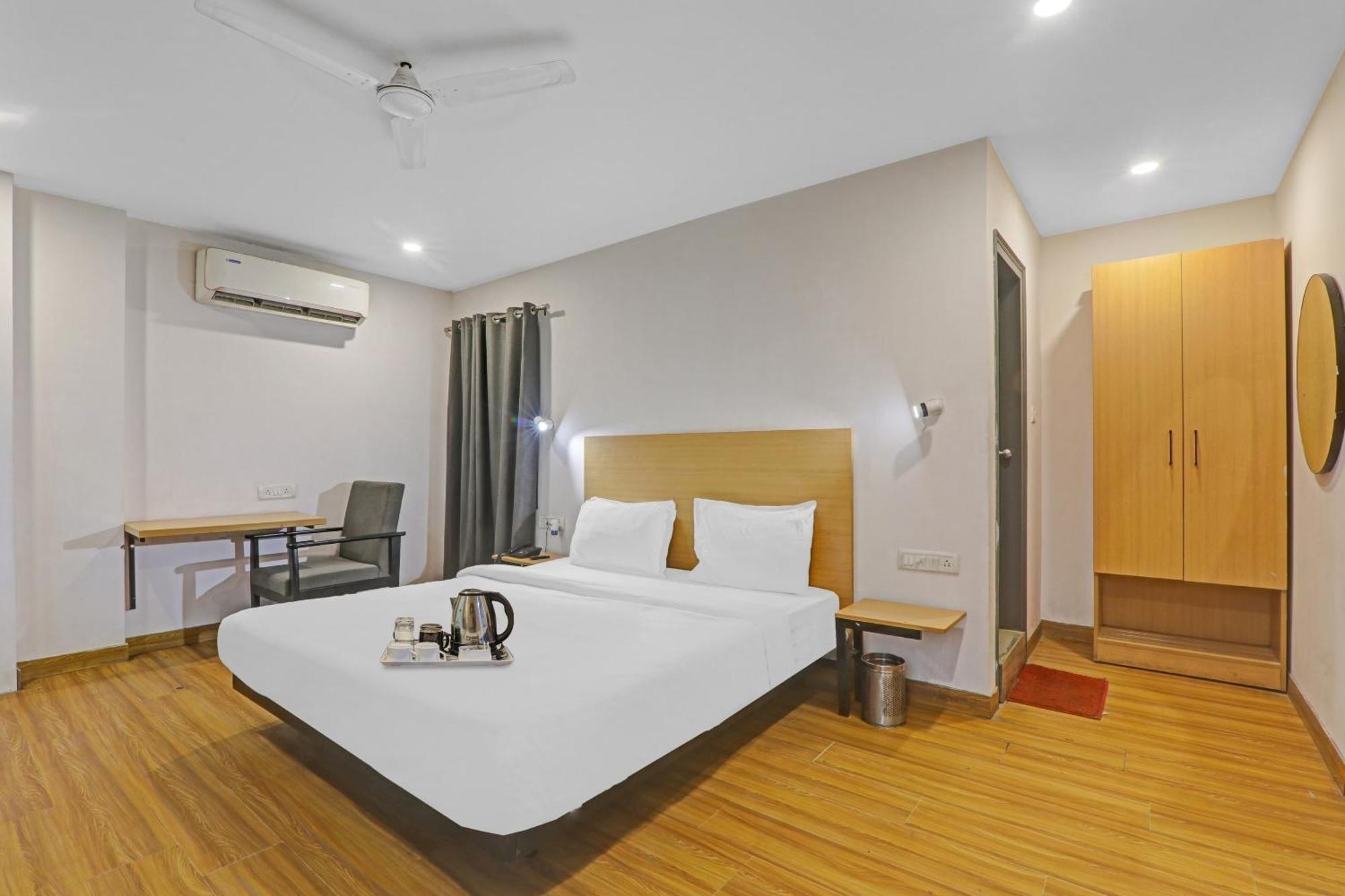 Townhouse The Shubham Hotel Bijnaur Екстериор снимка