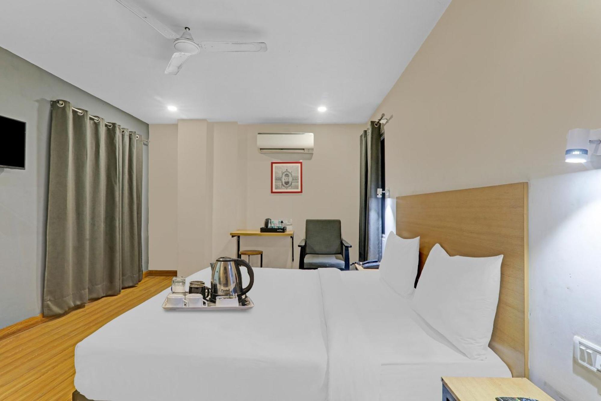 Townhouse The Shubham Hotel Bijnaur Екстериор снимка